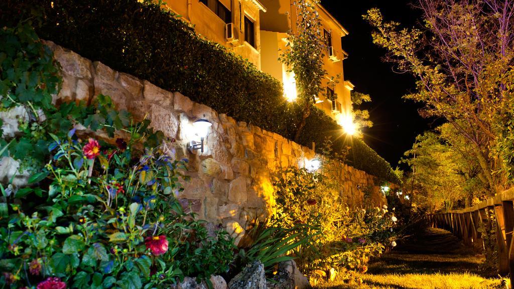 Hospedium Hostal Restaurante El Mirador De アティエンサ エクステリア 写真